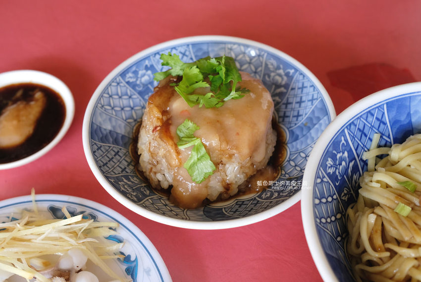 台中清水│清水高家筒仔米糕-清水低調老字號米糕,王塔米糕隔壁 - 藍色起士的美食主義