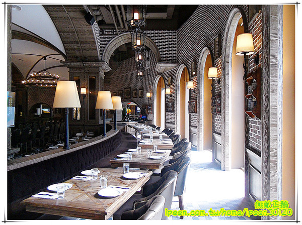 金色三麥:【台南-東區】彷若來到哈利波特的城堡...喝酒聊天的好地方...《金色三麥》 金色三麥:【台南-東區】彷若來到哈利波特的城堡...喝酒聊天的好地方...《金色三麥》