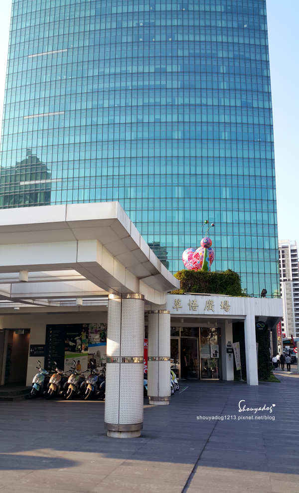 草悟廣場:【觀光景點】好逛好玩又好拍的草悟廣場 in台中