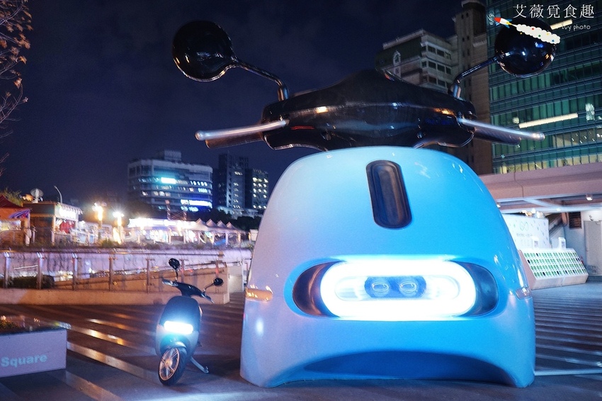 草悟廣場 大型gogoro