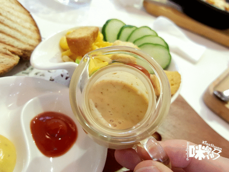 西門町餐廳~台北下午茶 Oyami Cafe 夢幻白馬童話法式鄉村風 義大利麵 鬆餅-ANIMATION.gif - 西門町餐廳~台北下午茶 Oyami Cafe 夢幻白馬童話法式鄉村風 義大利麵 鬆餅