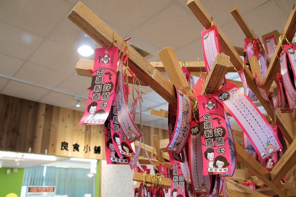 卡多利亞良食故事館:【台南後壁景點】卡多利亞良食故事館~便當工廠飄滿滷肉香,兒童遊樂設施,在地食材的歐式自助餐吃到飽