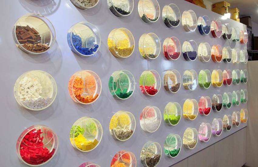 找樂子積木咖啡。隱藏巷弄內的樂高積木主題餐廳，推薦樂高迷必訪，台中友善親子餐廳 - 蘋果話日常