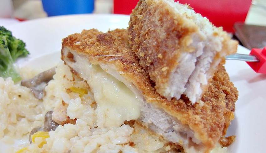 找樂子積木咖啡。隱藏巷弄內的樂高積木主題餐廳，推薦樂高迷必訪，台中友善親子餐廳 - 蘋果話日常