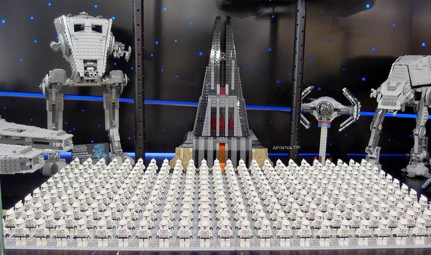 找樂子積木咖啡。隱藏巷弄內的樂高積木主題餐廳，推薦樂高迷必訪，台中友善親子餐廳 - 蘋果話日常