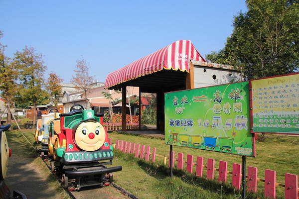 巫家捏麵館：【彰化溪湖景點】巫家捏麵館~搭小火車欣賞整排落羽松，體驗DIY手作樂趣的親子遊