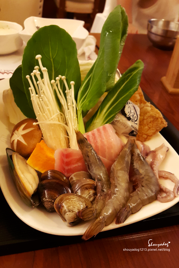 亞維農餐廳:【複合式餐廳】藏身在老房子裡的美味 亞維農 義大利麵‧焗烤‧小火鍋