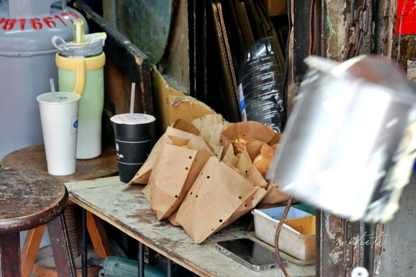 台北市信義區【台北】吳興商圈｜281雞蛋糕，口味太多選擇困難包餡雞蛋糕