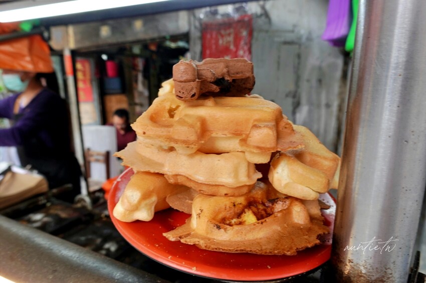 台北市信義區【台北】吳興商圈｜281雞蛋糕，口味太多選擇困難包餡雞蛋糕