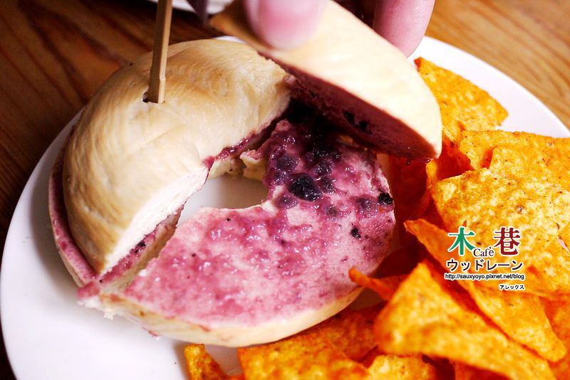 【台中】木巷咖啡-Oaken Cafe ~ 台中逢甲 巷弄轉角中的靜懿空間 享受文藝咖啡香