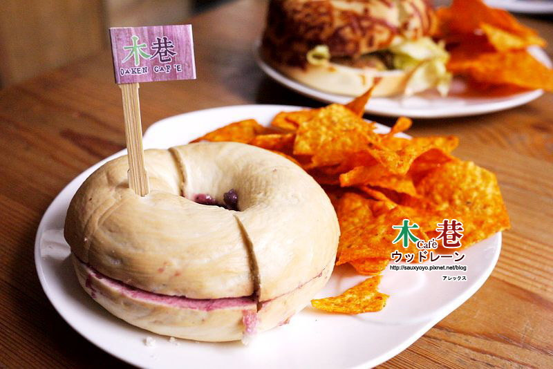 【台中】木巷咖啡-Oaken Cafe ~ 台中逢甲 巷弄轉角中的靜懿空間 享受文藝咖啡香