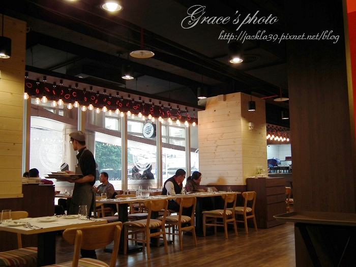 DSCF1060_nEO_IMG.jpg DSCF1060_nEO_IMG.jpg