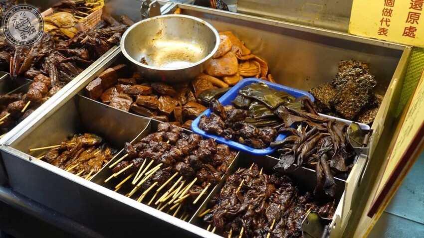 饒河街夜市美食懶人包！台北人必吃心心腸粉、藥燉排骨、烤玉米推薦。