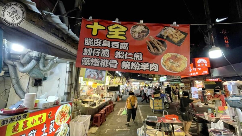 饒河街夜市美食懶人包！台北人必吃心心腸粉、藥燉排骨、烤玉米推薦。