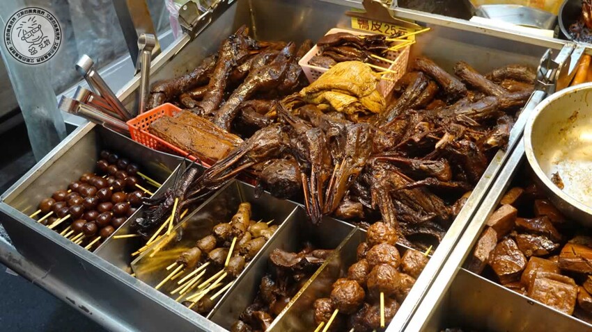 饒河街夜市美食懶人包！台北人必吃心心腸粉、藥燉排骨、烤玉米推薦。