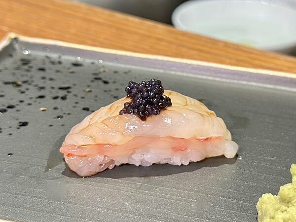 台北市中山區[台北美食] 日料界的保時捷「鮨一 Sushi ichi」十九道日式料理精彩呈現 #中山國中站 #中山區 #台北日本料理