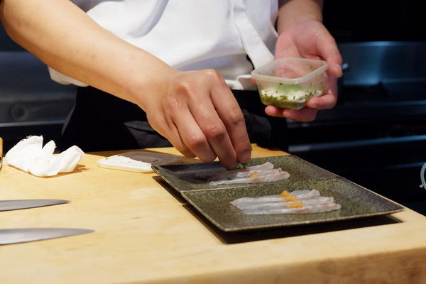 【食記】台北・中山國中｜鮨一Sushi ichi 日式無菜單料理，當天新鮮食材變出一道道驚喜佳餚！高品質握壽司、生魚片讓你呷罷霸！