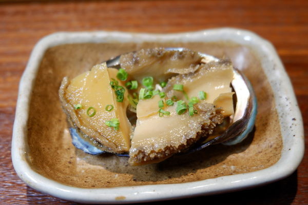 【食記】台北・中山國中｜鮨一Sushi ichi 日式無菜單料理，當天新鮮食材變出一道道驚喜佳餚！高品質握壽司、生魚片讓你呷罷霸！