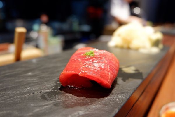 【食記】台北・中山國中｜鮨一Sushi ichi 日式無菜單料理，當天新鮮食材變出一道道驚喜佳餚！高品質握壽司、生魚片讓你呷罷霸！