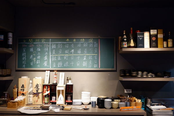 【食記】台北・中山國中｜鮨一Sushi ichi 日式無菜單料理，當天新鮮食材變出一道道驚喜佳餚！高品質握壽司、生魚片讓你呷罷霸！