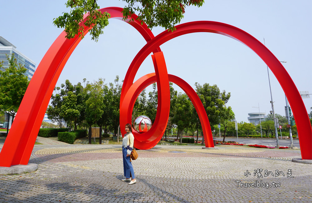 台中一日遊》IG打卡景點.中科美食.踏青.溜小孩.免費景點一次滿足!推薦路線:米蘭街義式小館+中科商圈假日文創市集+台中都會公園+ UNO貨櫃市集 - 小潔趴趴走旅遊札記