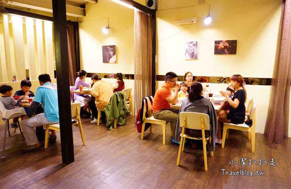 台中一日遊》IG打卡景點.中科美食.踏青.溜小孩.免費景點一次滿足!推薦路線:米蘭街義式小館+中科商圈假日文創市集+台中都會公園+ UNO貨櫃市集 - 小潔趴趴走旅遊札記