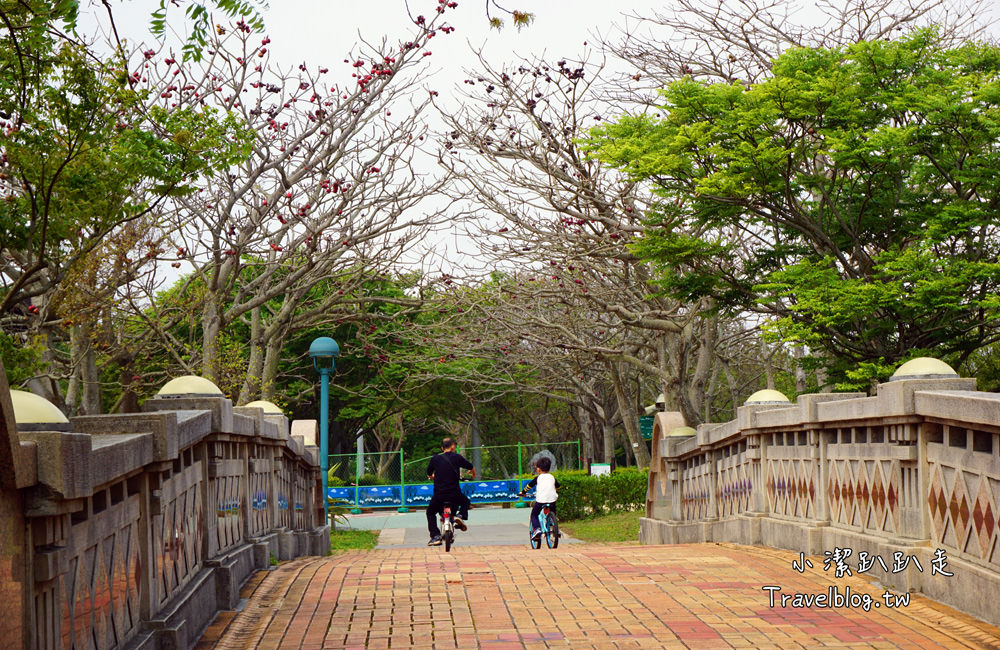 台中一日遊》IG打卡景點.中科美食.踏青.溜小孩.免費景點一次滿足!推薦路線:米蘭街義式小館+中科商圈假日文創市集+台中都會公園+ UNO貨櫃市集 - 小潔趴趴走旅遊札記