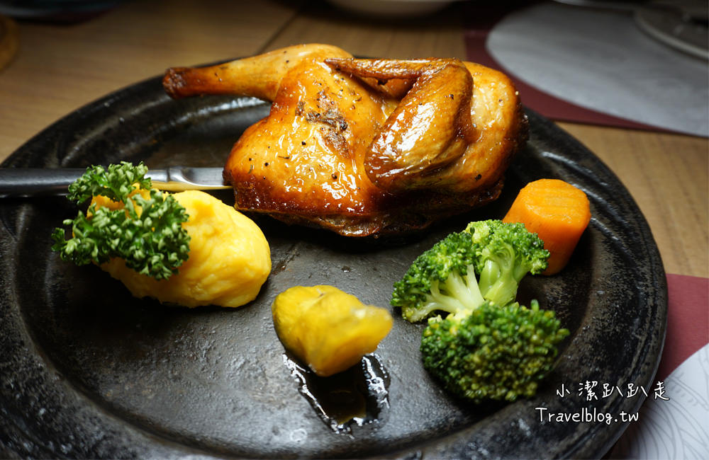 台中一日遊》IG打卡景點.中科美食.踏青.溜小孩.免費景點一次滿足!推薦路線:米蘭街義式小館+中科商圈假日文創市集+台中都會公園+ UNO貨櫃市集 - 小潔趴趴走旅遊札記