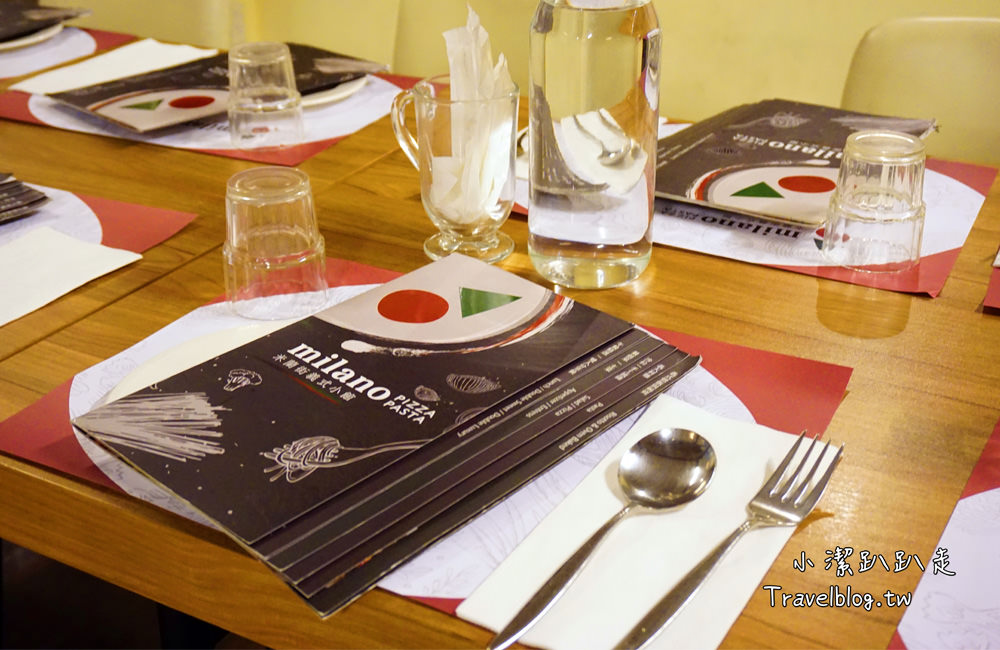 台中一日遊》IG打卡景點.中科美食.踏青.溜小孩.免費景點一次滿足!推薦路線:米蘭街義式小館+中科商圈假日文創市集+台中都會公園+ UNO貨櫃市集 - 小潔趴趴走旅遊札記