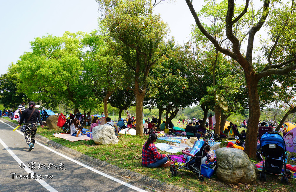 台中一日遊》IG打卡景點.中科美食.踏青.溜小孩.免費景點一次滿足!推薦路線:米蘭街義式小館+中科商圈假日文創市集+台中都會公園+ UNO貨櫃市集 - 小潔趴趴走旅遊札記