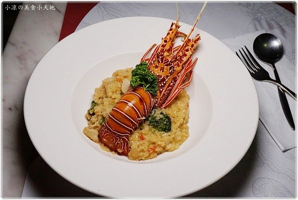 milano米蘭街義式小館(中科店)：台中西屯』米蘭街義式小館║中科美食推薦，精緻義式料理、排餐、還有午茶限定舒芙蕾鬆餅，療癒系甜點!