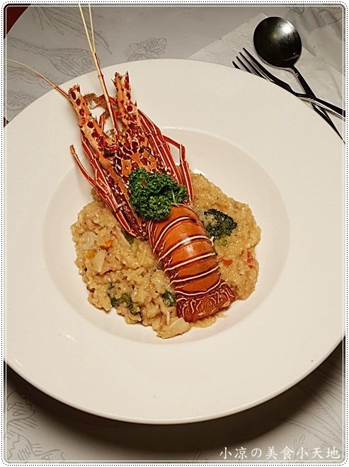 milano米蘭街義式小館(中科店)：台中西屯』米蘭街義式小館║中科美食推薦，精緻義式料理、排餐、還有午茶限定舒芙蕾鬆餅，療癒系甜點!