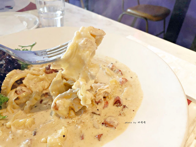 【台中 西屯】milano米蘭街義式小館🍝🍕中科商圈義式餐廳,手工義大利麵Q彈好吃,整類多樣,PIZZA也令人驚艷,每道餐點都好好食!