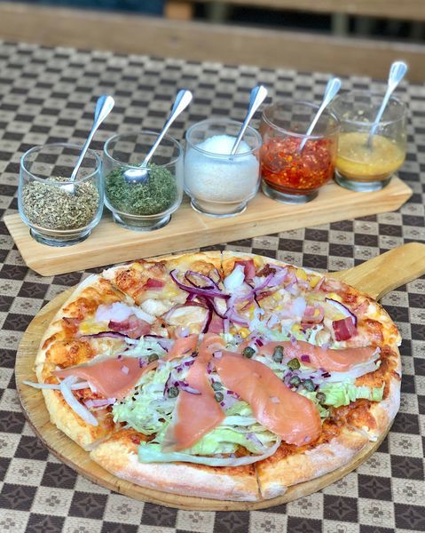 【米蘭街義式小館】台中中科-團體聚餐好選擇｜手工窯烤披薩｜海膽燉飯