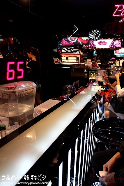 GLAMAIR：【台北】GLAM AIR--浪漫彩虹棉花糖和濃郁香蕉霜淇淋~