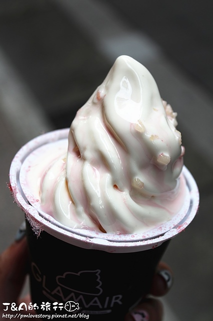 GLAMAIR：【台北】GLAM AIR--浪漫彩虹棉花糖和濃郁香蕉霜淇淋~