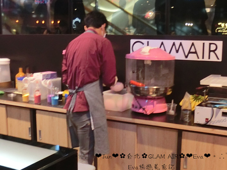 GLAMAIR：【食記】oO。台北 信義A11館 GLAMAIR　少女好愛自拍的彩虹霜淇淋，大家也趕快去轉圈拍照吧～。o○。