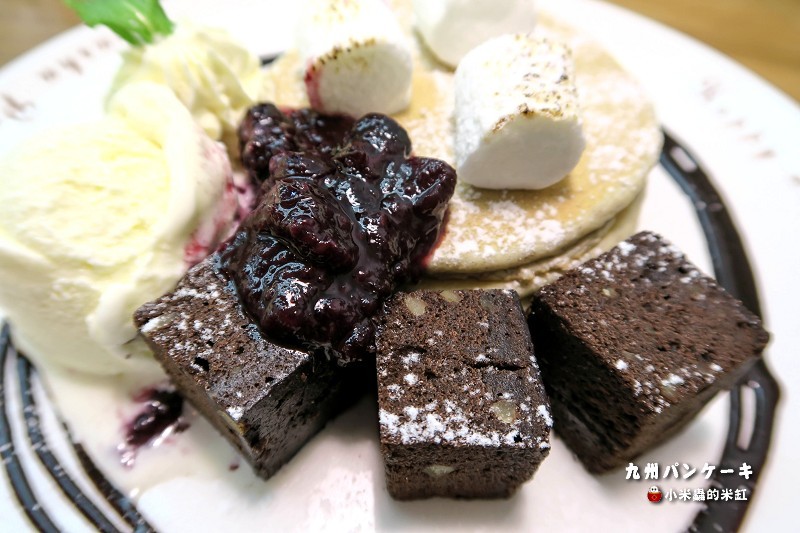 【捷運南京三民站】九州パンケーキ 九州鬆餅咖啡店Kyushu Pancake~日本最好吃的鬆餅，吃了讓人還想再吃~♥