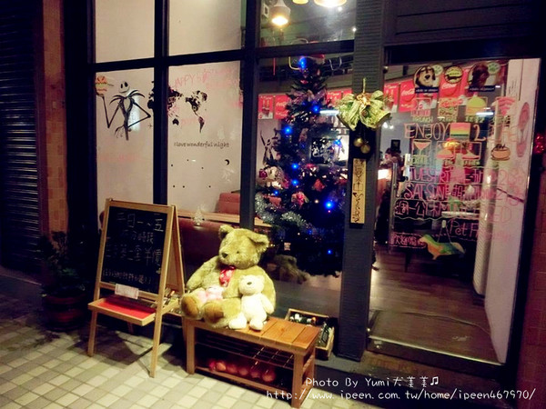 艾德華貝拉美式廚房:【邀稿】台中北區五常街餐廳!推薦→手工桿皮美味披薩讓我念念不忘@艾德華貝拉美式廚房E& B Kitchen 艾德華貝拉美式廚房:【邀稿】台中北區五常街餐廳!推薦→手工桿皮美味披薩讓我念念不忘@艾德華貝拉美式廚房E& B Kitchen