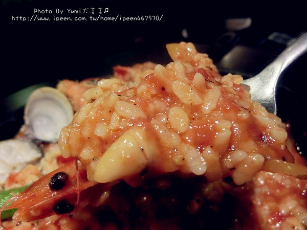 艾德華貝拉美式廚房:【邀稿】台中北區五常街餐廳!推薦→手工桿皮美味披薩讓我念念不忘@艾德華貝拉美式廚房E& B Kitchen 艾德華貝拉美式廚房:【邀稿】台中北區五常街餐廳!推薦→手工桿皮美味披薩讓我念念不忘@艾德華貝拉美式廚房E& B Kitchen