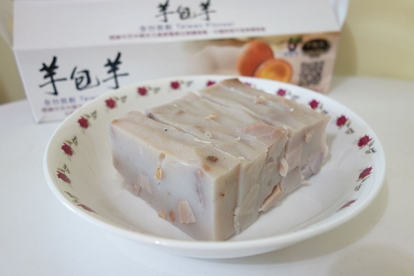 芋包芋臘味芋頭糕:(內有贈品)芋包芋 餡料飽滿吃的到臘味芋頭香~臘味芋頭禮盒~ 芋包芋臘味芋頭糕:(內有贈品)芋包芋 餡料飽滿吃的到臘味芋頭香~臘味芋頭禮盒~