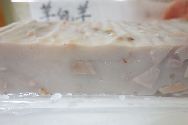 芋包芋臘味芋頭糕:(內有贈品)芋包芋 餡料飽滿吃的到臘味芋頭香~臘味芋頭禮盒~ 芋包芋臘味芋頭糕:(內有贈品)芋包芋 餡料飽滿吃的到臘味芋頭香~臘味芋頭禮盒~