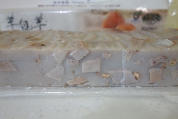 芋包芋臘味芋頭糕:(內有贈品)芋包芋 餡料飽滿吃的到臘味芋頭香~臘味芋頭禮盒~ 芋包芋臘味芋頭糕:(內有贈品)芋包芋 餡料飽滿吃的到臘味芋頭香~臘味芋頭禮盒~