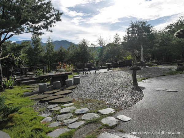 禪與松休閒養生會館:【景點】南投禪與松休閒養身會館@水里 : 最後的秘境?! 私人招待所變身檜木屋度假山莊 禪與松休閒養生會館:【景點】南投禪與松休閒養身會館@水里 : 最後的秘境?! 私人招待所變身檜木屋度假山莊