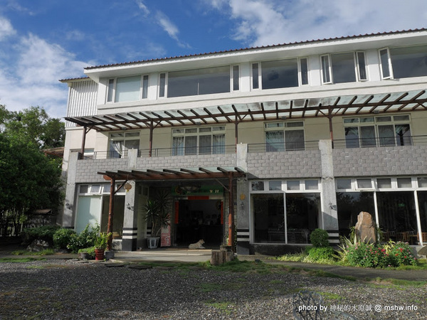 禪與松休閒養生會館:【景點】南投禪與松休閒養身會館@水里 : 最後的秘境?! 私人招待所變身檜木屋度假山莊 禪與松休閒養生會館:【景點】南投禪與松休閒養身會館@水里 : 最後的秘境?! 私人招待所變身檜木屋度假山莊