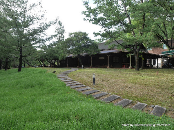 禪與松休閒養生會館:【景點】南投禪與松休閒養身會館@水里 : 最後的秘境?! 私人招待所變身檜木屋度假山莊 禪與松休閒養生會館:【景點】南投禪與松休閒養身會館@水里 : 最後的秘境?! 私人招待所變身檜木屋度假山莊