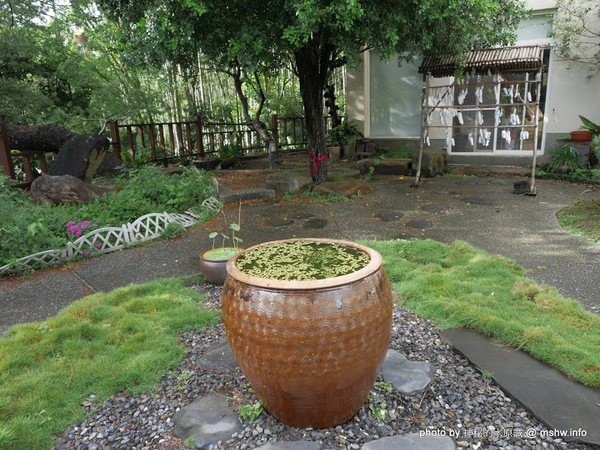 禪與松休閒養生會館:【景點】南投禪與松休閒養身會館@水里 : 最後的秘境?! 私人招待所變身檜木屋度假山莊 禪與松休閒養生會館:【景點】南投禪與松休閒養身會館@水里 : 最後的秘境?! 私人招待所變身檜木屋度假山莊