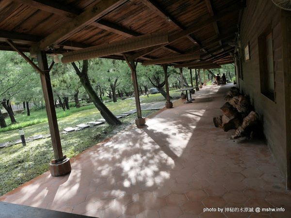禪與松休閒養生會館:【景點】南投禪與松休閒養身會館@水里 : 最後的秘境?! 私人招待所變身檜木屋度假山莊 禪與松休閒養生會館:【景點】南投禪與松休閒養身會館@水里 : 最後的秘境?! 私人招待所變身檜木屋度假山莊