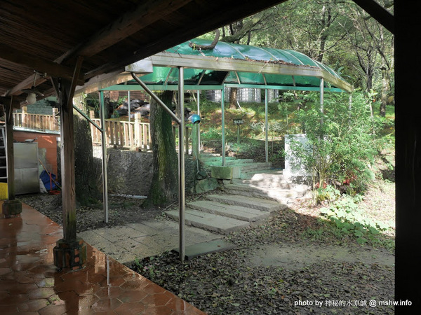 禪與松休閒養生會館:【景點】南投禪與松休閒養身會館@水里 : 最後的秘境?! 私人招待所變身檜木屋度假山莊 禪與松休閒養生會館:【景點】南投禪與松休閒養身會館@水里 : 最後的秘境?! 私人招待所變身檜木屋度假山莊