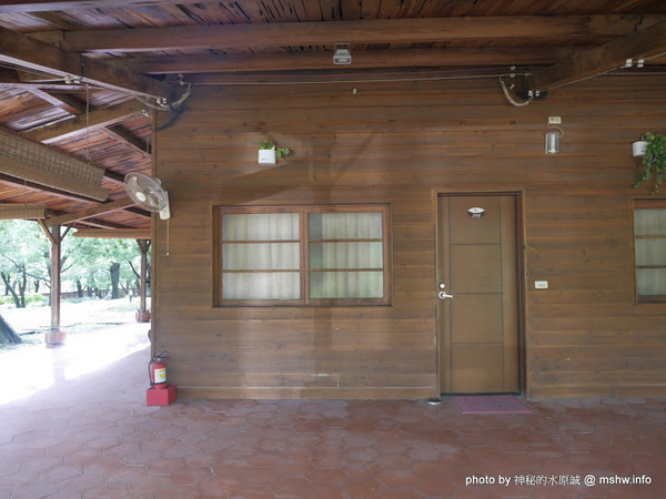 禪與松休閒養生會館:【景點】南投禪與松休閒養身會館@水里 : 最後的秘境?! 私人招待所變身檜木屋度假山莊 禪與松休閒養生會館:【景點】南投禪與松休閒養身會館@水里 : 最後的秘境?! 私人招待所變身檜木屋度假山莊